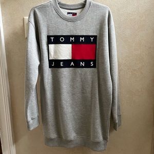 Tommy Hilfiger Women’s Long Crewneck Sweater